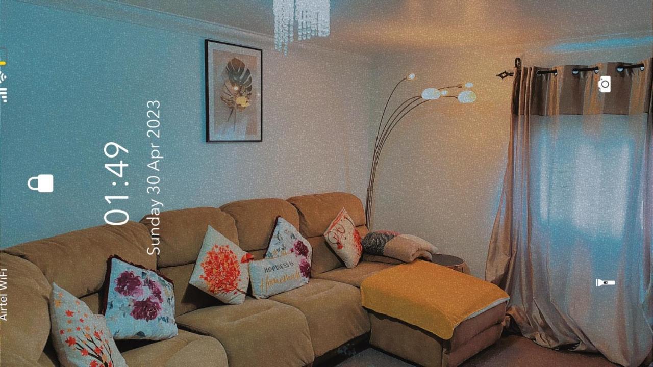 Lovely 2 Bed Flat/Apt In East London- Nice Estate. 达格纳姆 外观 照片