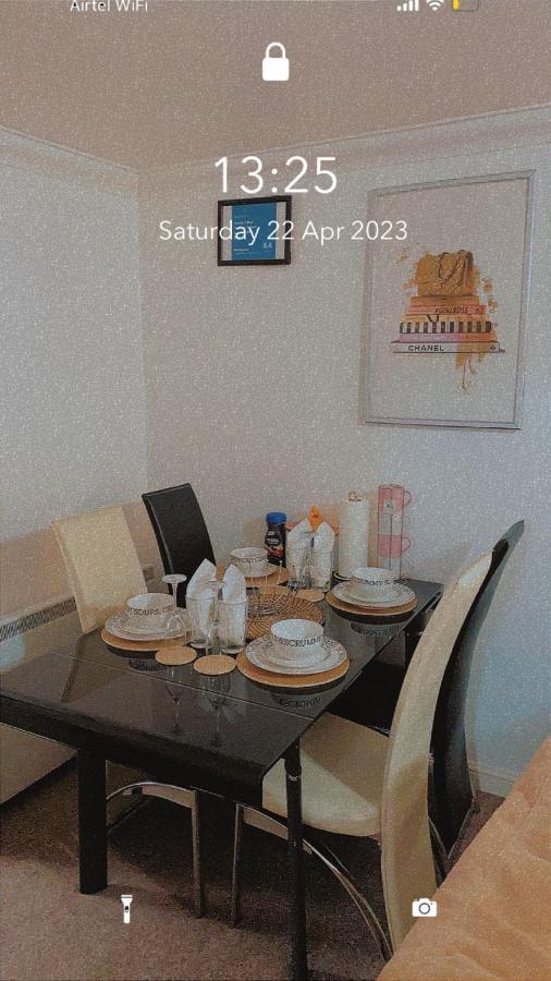 Lovely 2 Bed Flat/Apt In East London- Nice Estate. 达格纳姆 外观 照片