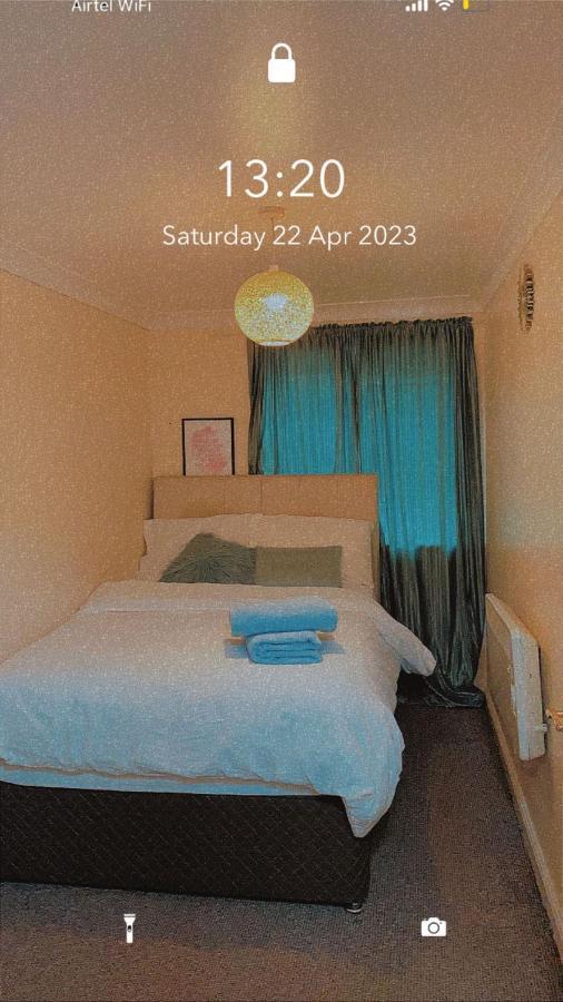 Lovely 2 Bed Flat/Apt In East London- Nice Estate. 达格纳姆 外观 照片