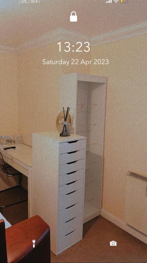 Lovely 2 Bed Flat/Apt In East London- Nice Estate. 达格纳姆 外观 照片
