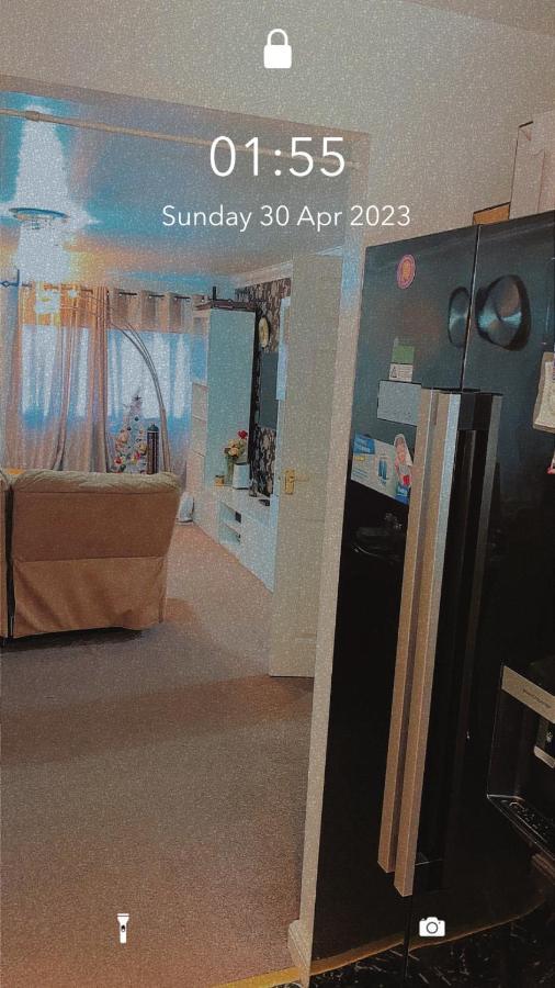 Lovely 2 Bed Flat/Apt In East London- Nice Estate. 达格纳姆 外观 照片